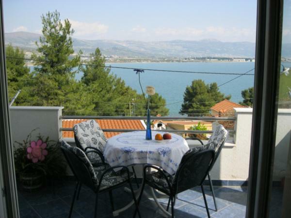 Apartman Mari Трогир Экстерьер фото